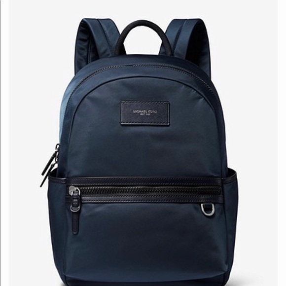 Blue Mikael kors Bag pack - Picture 2 of 4